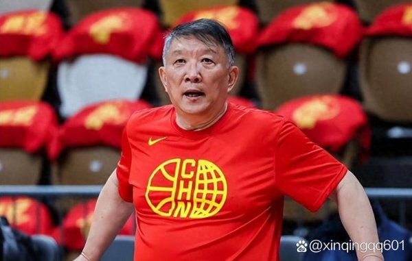 皇冠现金网 宫鲁鸣赌王佳琦!弃3大主力+急招1人,女篮破紧逼能成吗?